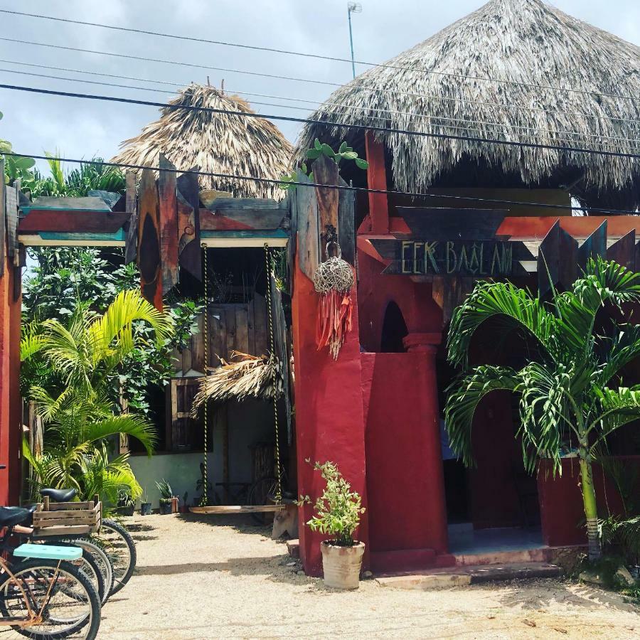 Black Jaguar Hostel 巴卡拉尔 外观 照片