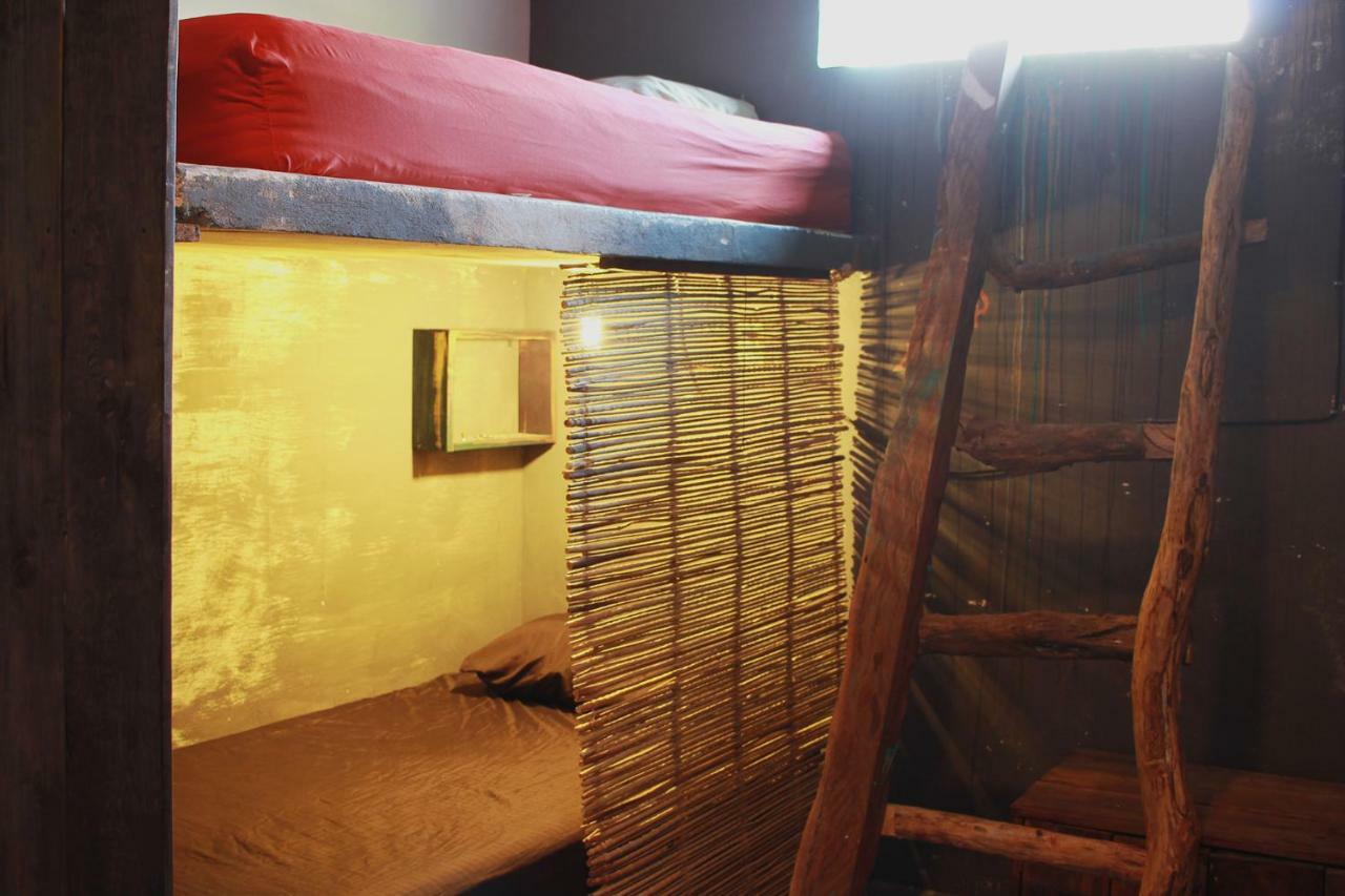Black Jaguar Hostel 巴卡拉尔 外观 照片