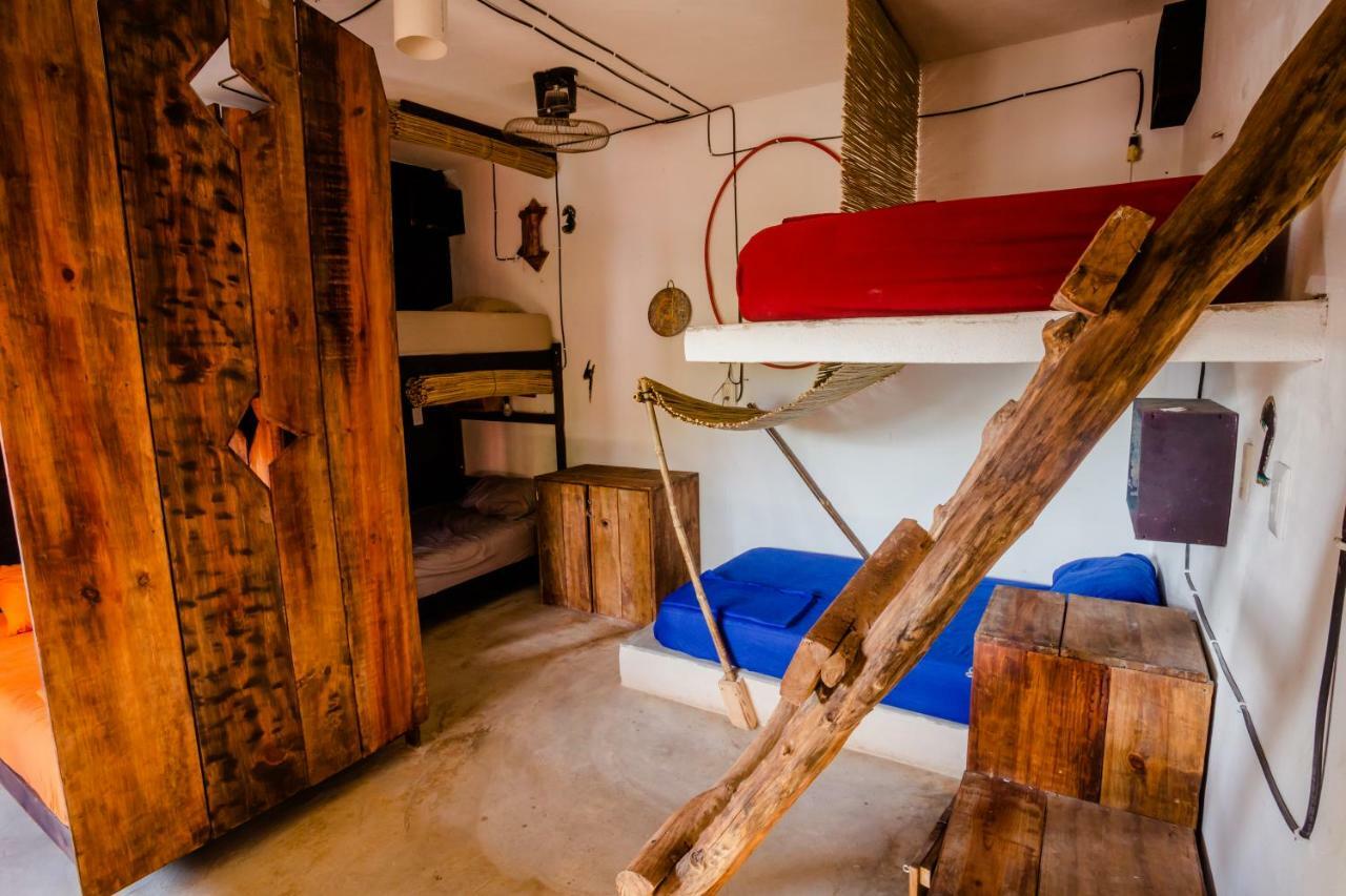 Black Jaguar Hostel 巴卡拉尔 外观 照片